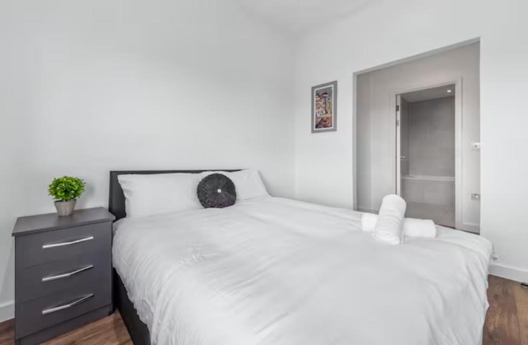Апартаменти Airy 2Br Flat Delta London Dp332 Кройдон Екстер'єр фото