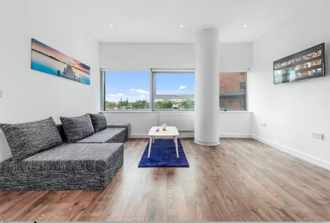Апартаменти Airy 2Br Flat Delta London Dp332 Кройдон Екстер'єр фото
