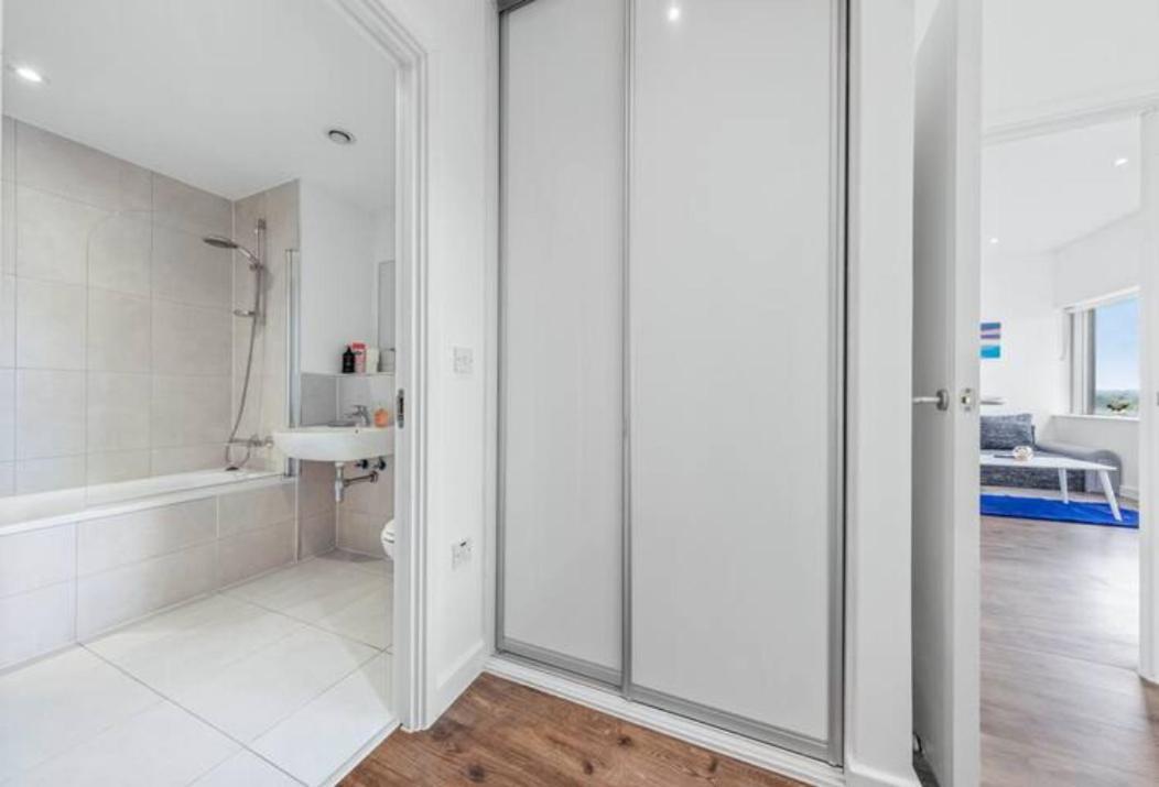 Апартаменти Airy 2Br Flat Delta London Dp332 Кройдон Екстер'єр фото