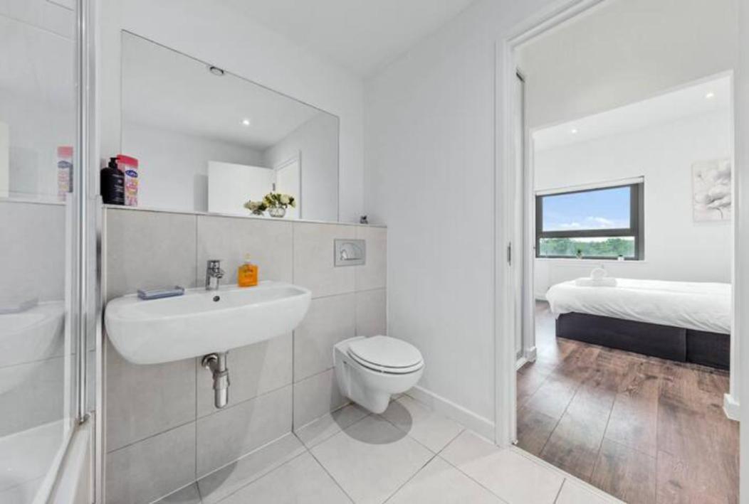 Апартаменти Airy 2Br Flat Delta London Dp332 Кройдон Екстер'єр фото