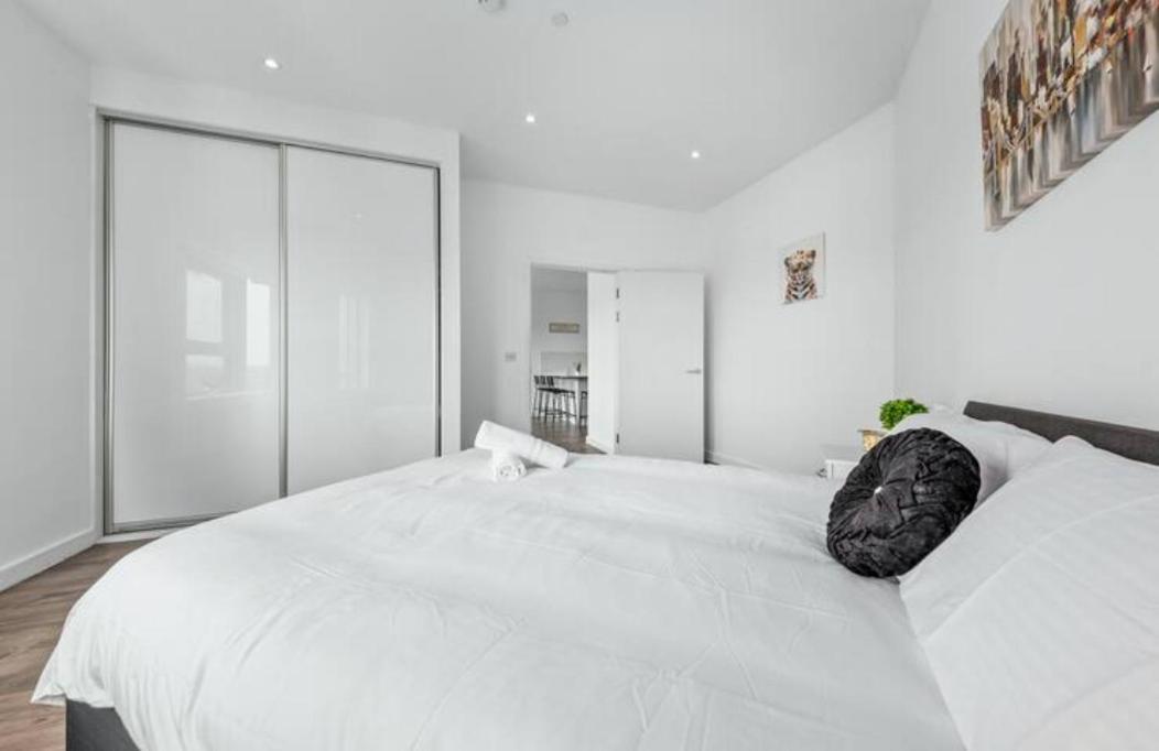 Апартаменти Airy 2Br Flat Delta London Dp332 Кройдон Екстер'єр фото